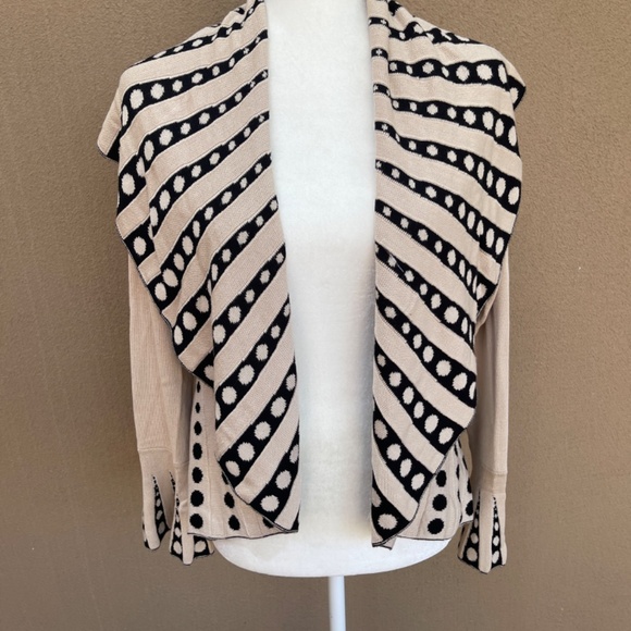 NEW! Angel Design by Sabri Ozel Pleated Italian Circle Cardigan Size Small - Picture 4 of 12